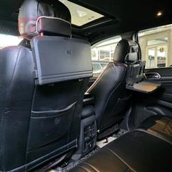 جیپ گراند شیرۆکی